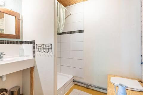 Apartamento Le Bon Chemin Ateliers Sainte-Nathalène Exterior foto